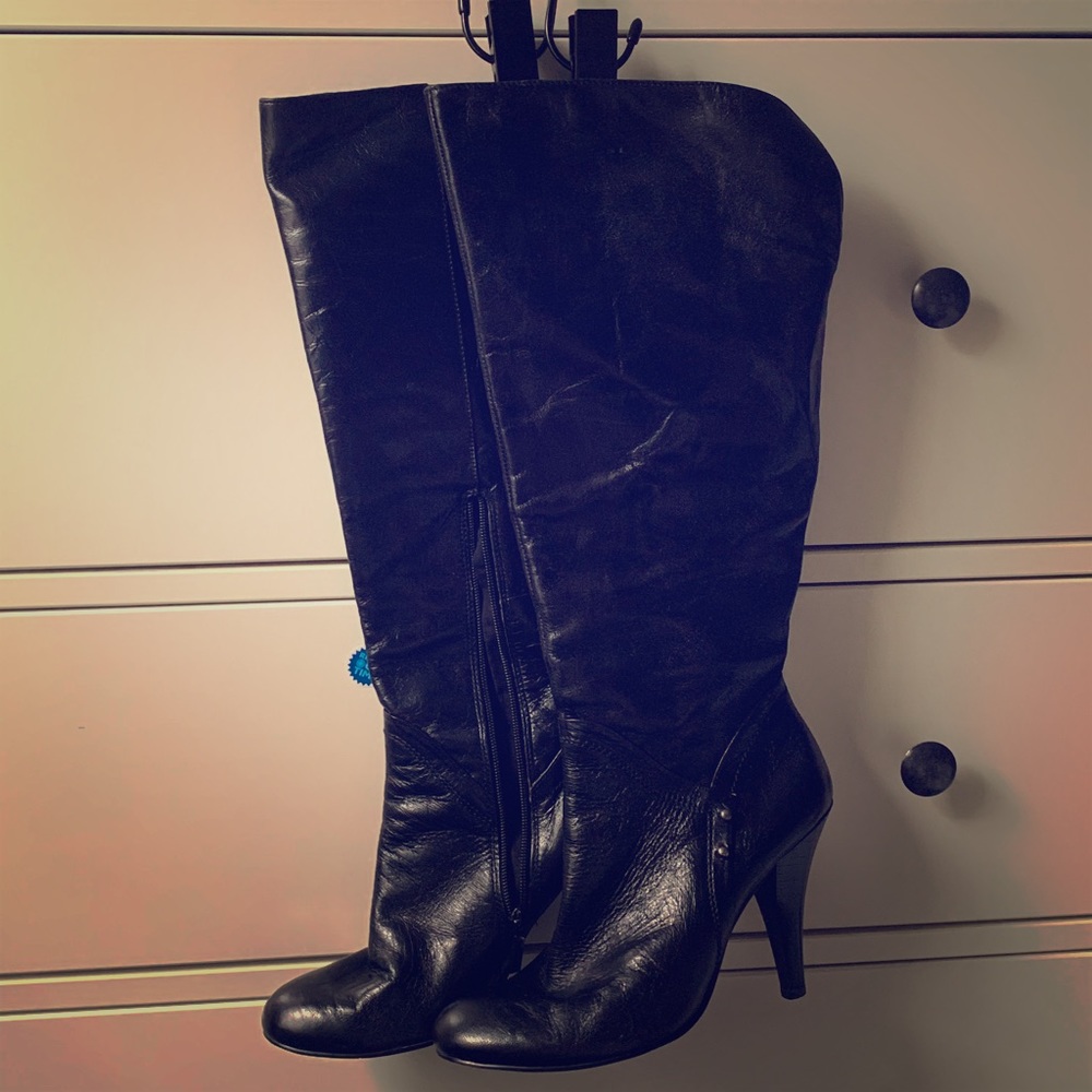 Nine West black heeled boots